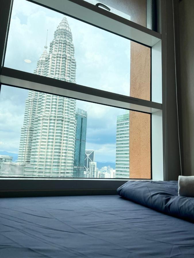 Sky Suites Klcc By Pnut Kuala Lumpur Exterior photo