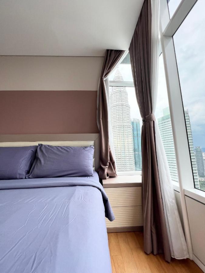 Sky Suites Klcc By Pnut Kuala Lumpur Exterior photo