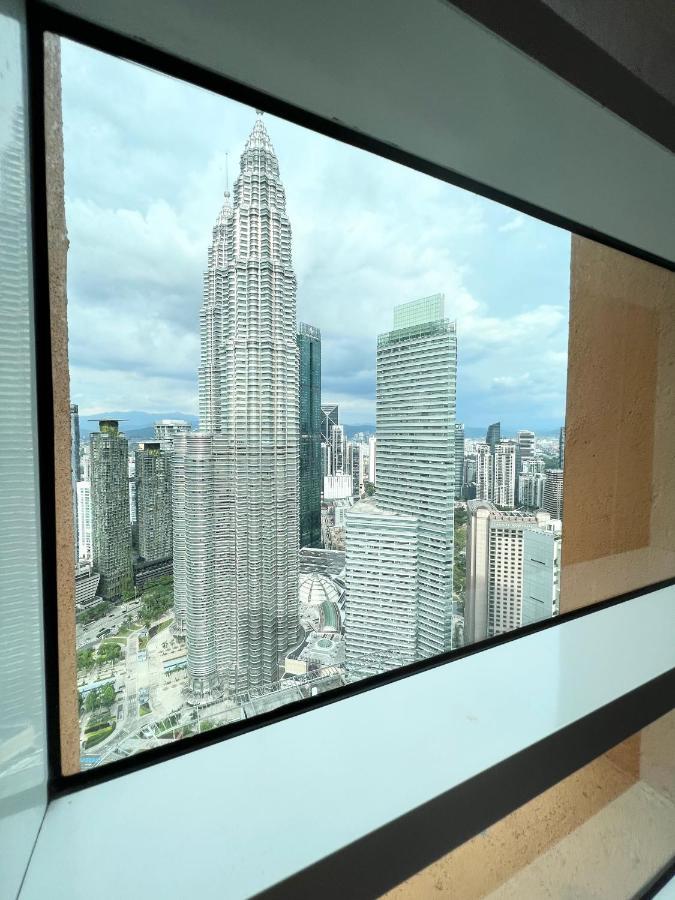 Sky Suites Klcc By Pnut Kuala Lumpur Exterior photo