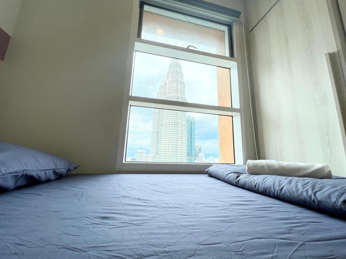 Sky Suites Klcc By Pnut Kuala Lumpur Exterior photo