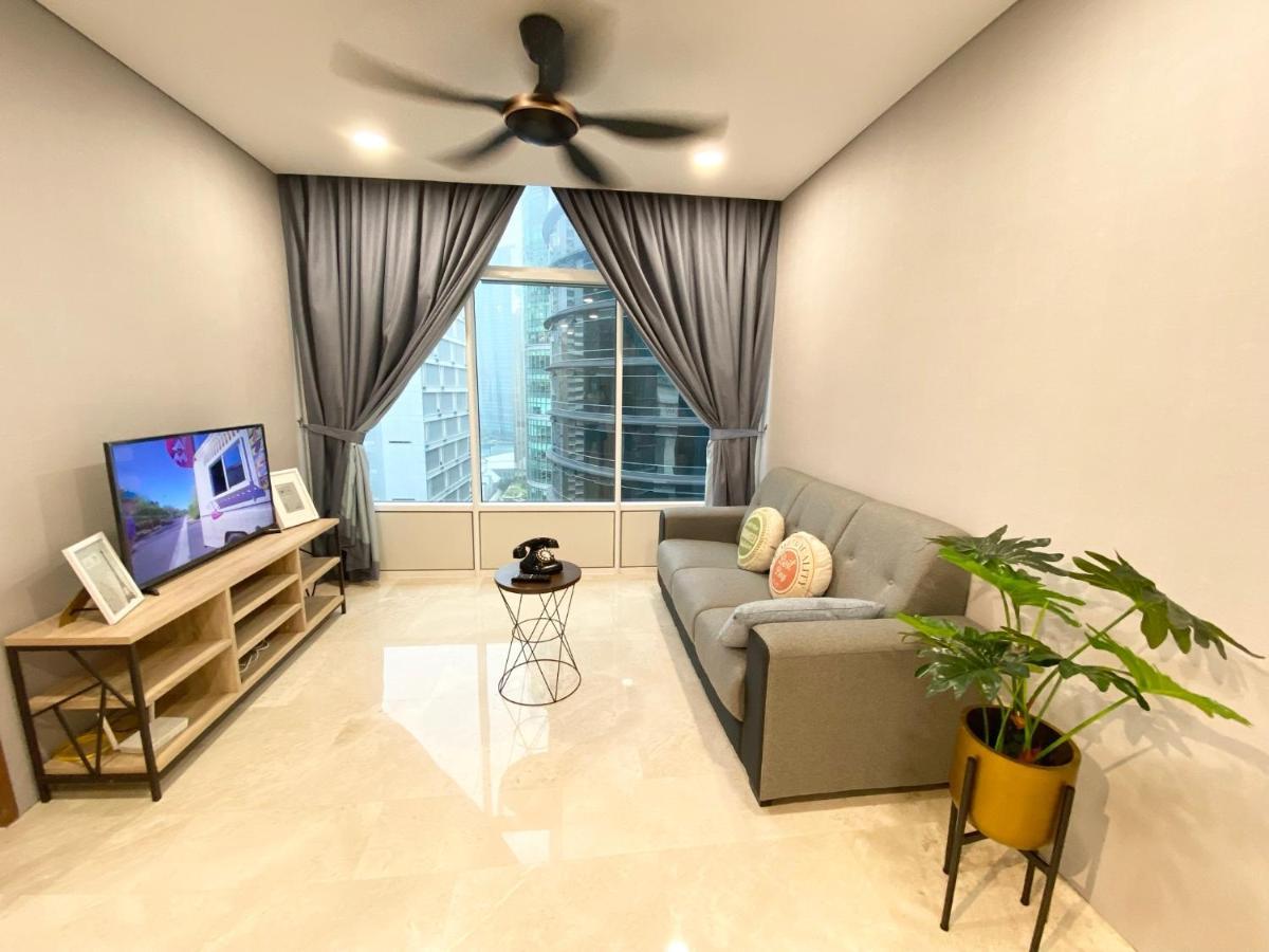 Sky Suites Klcc By Pnut Kuala Lumpur Exterior photo